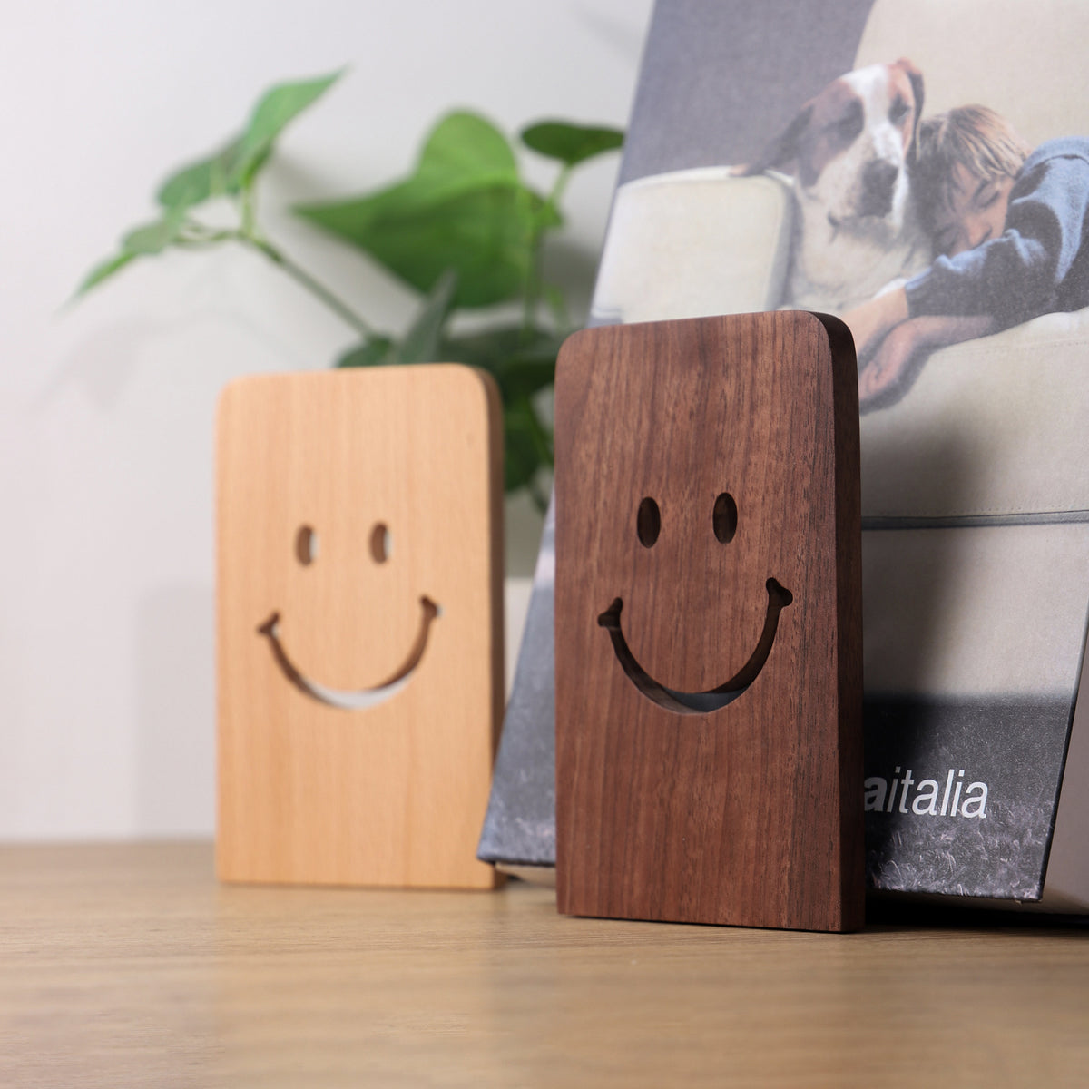 EPHILO CURATED — Wooden Reading Stand